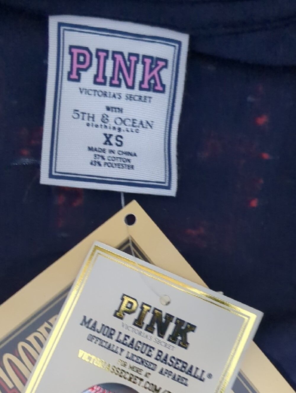 PINK Victoria's Secret baseball Navy Tee Red 'LOVE PINK' Graphic - Picture 5 of 8